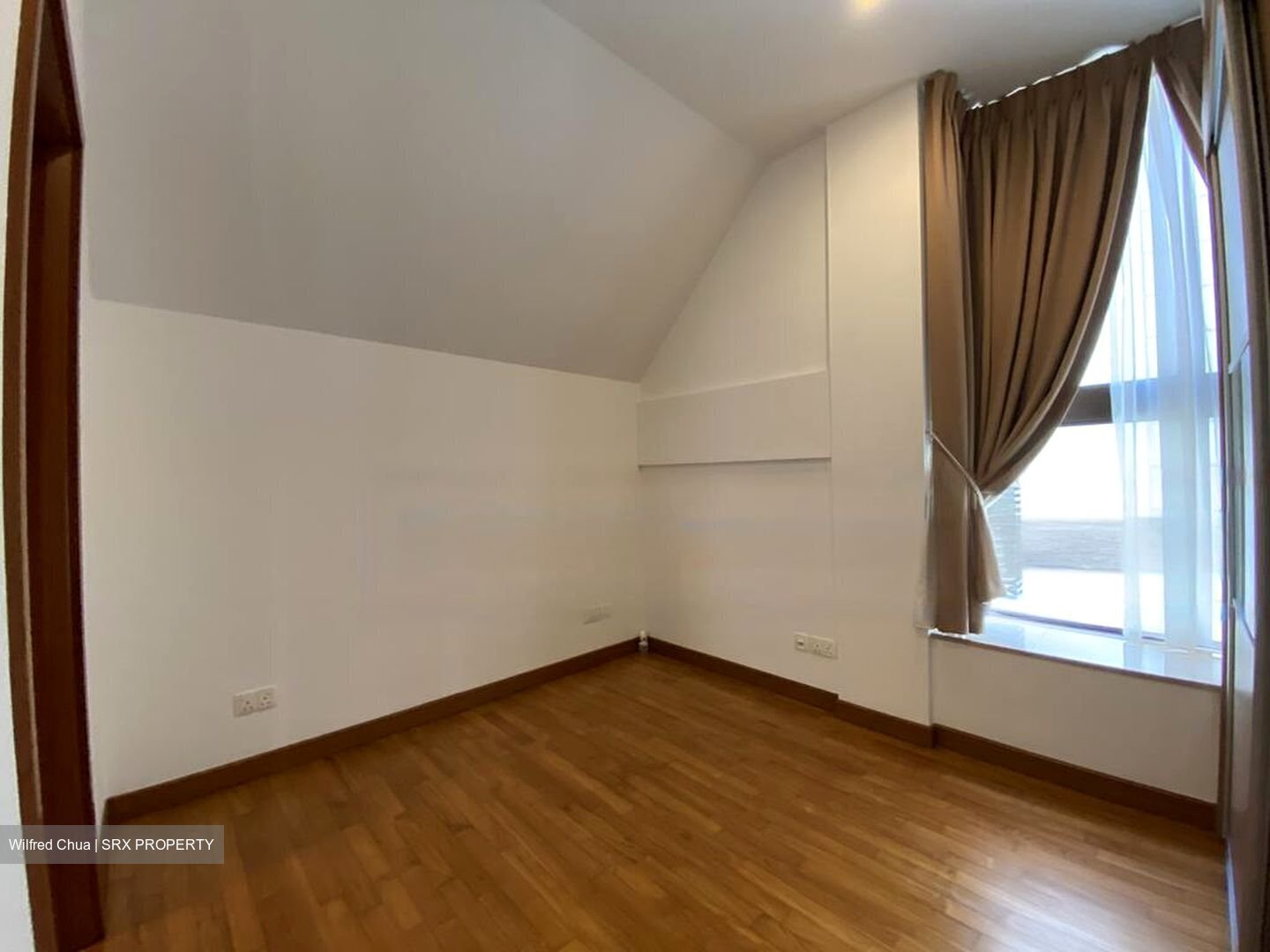 Lornie Road (D11), Terrace #456264621